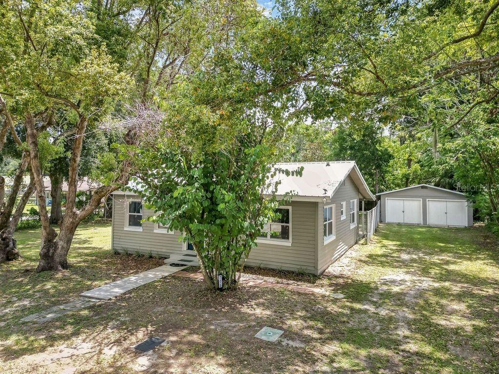 706 N OLD WIRE ROAD