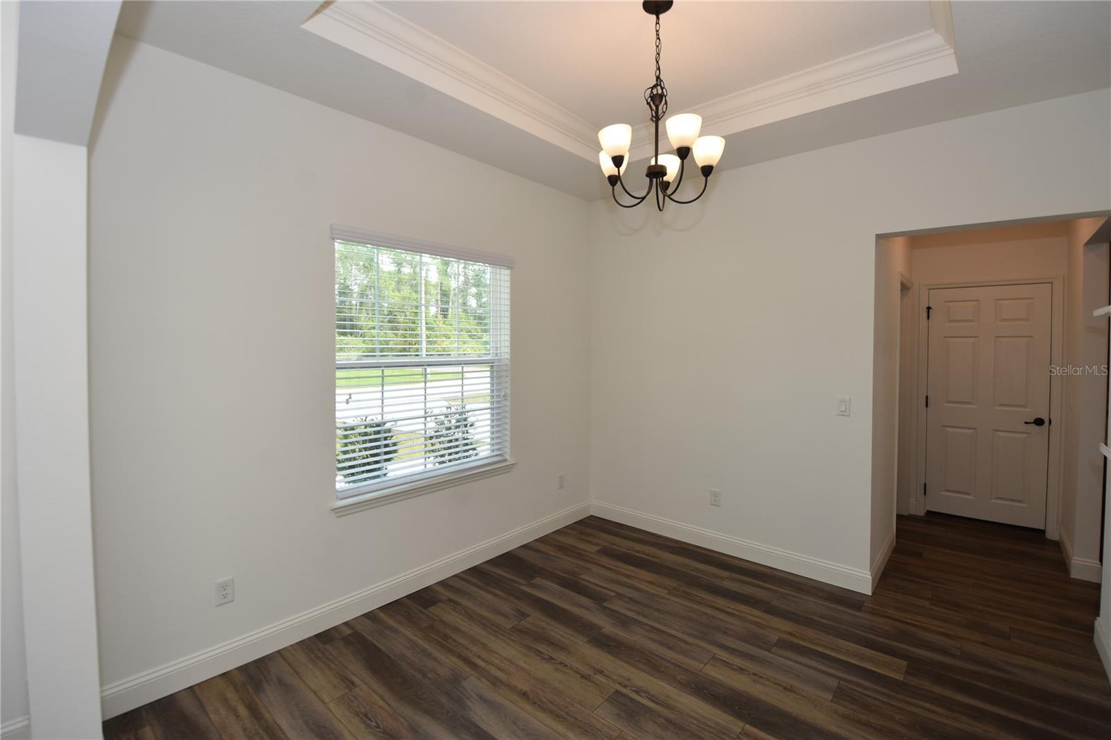 QUAIL HOLLOW - Residential Lease