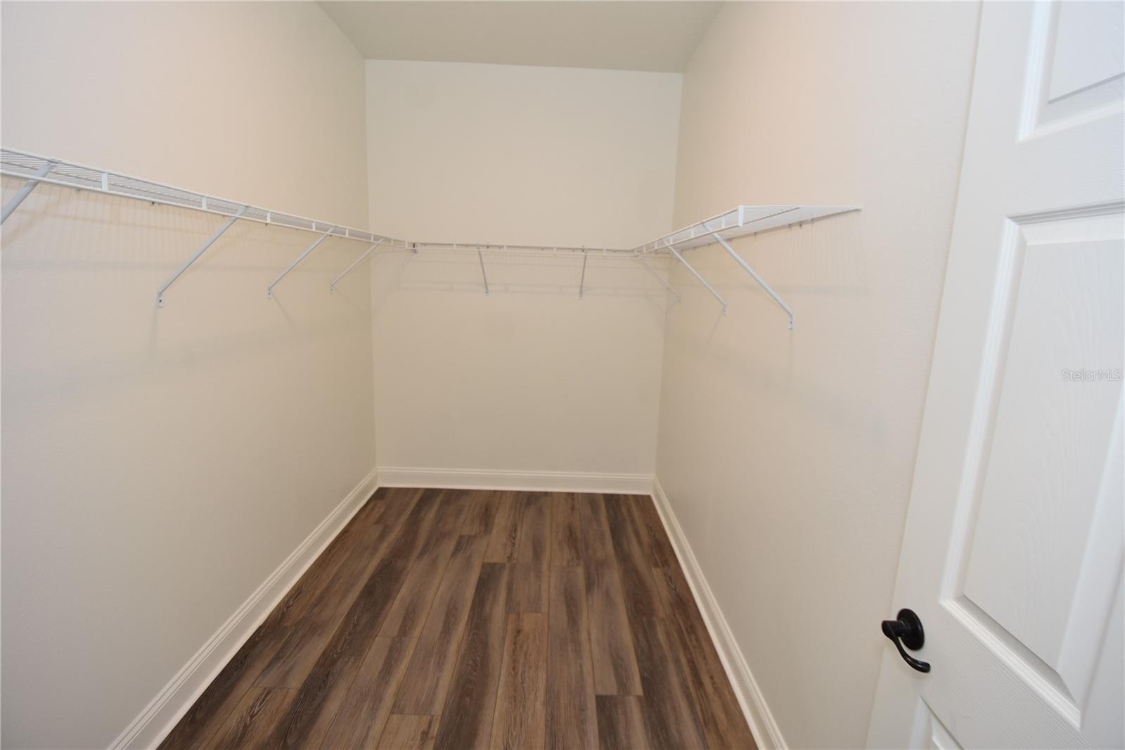 QUAIL HOLLOW - Residential Lease