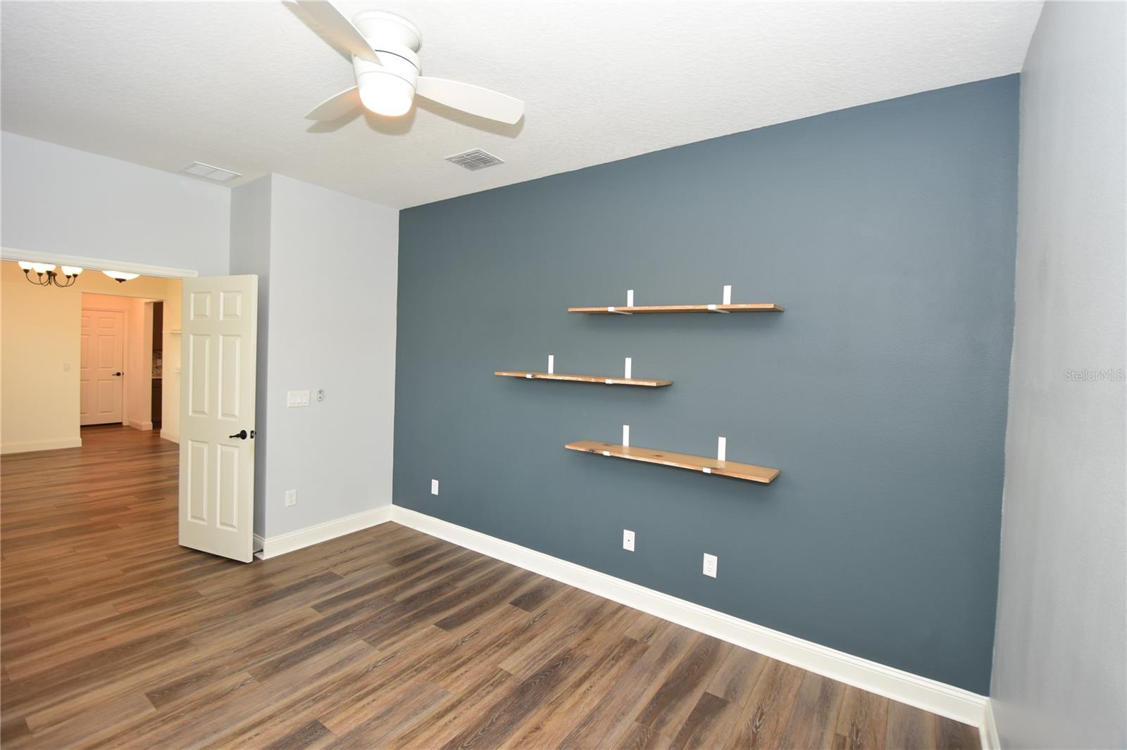 QUAIL HOLLOW - Residential Lease