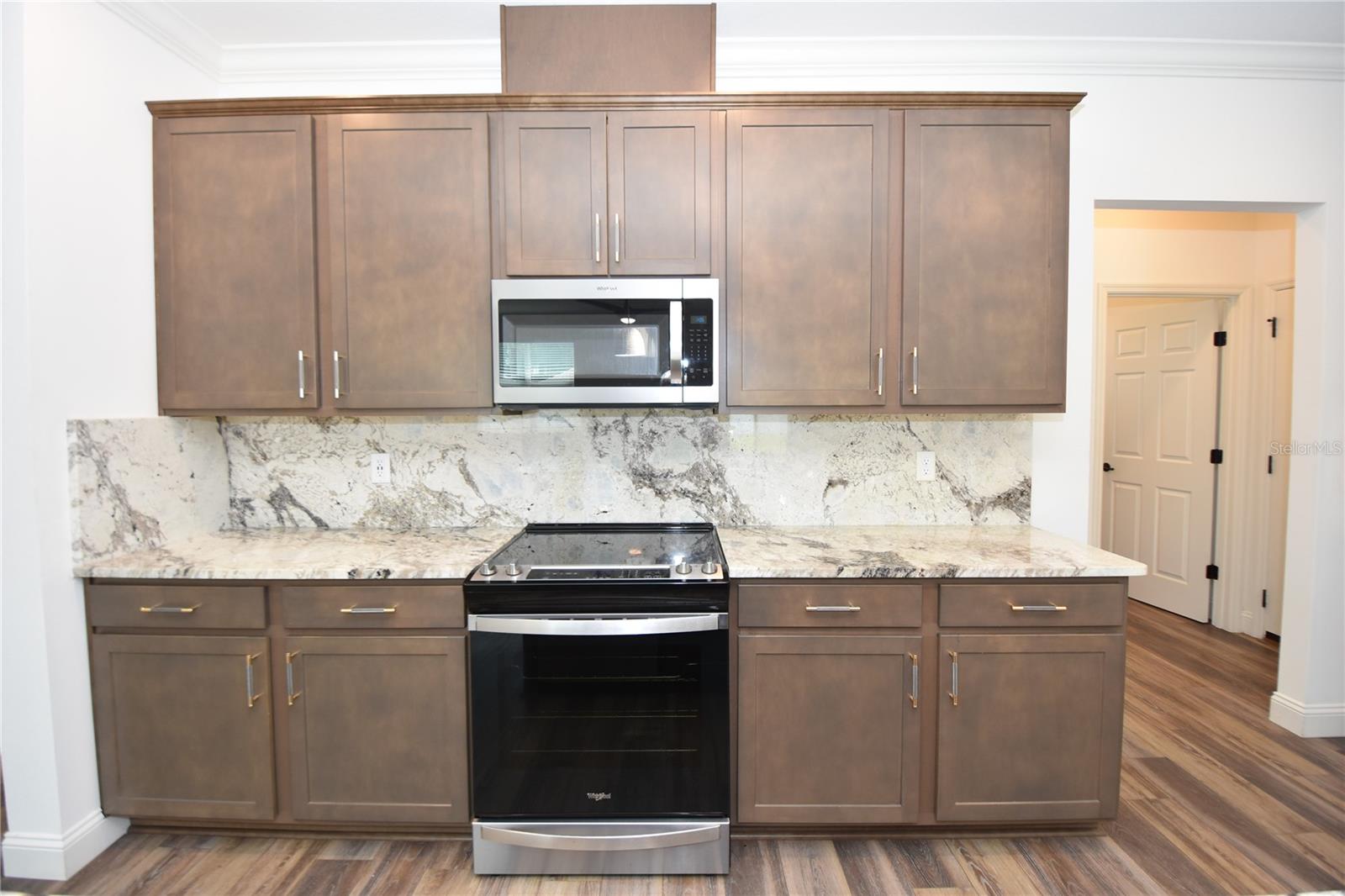 QUAIL HOLLOW - Residential Lease