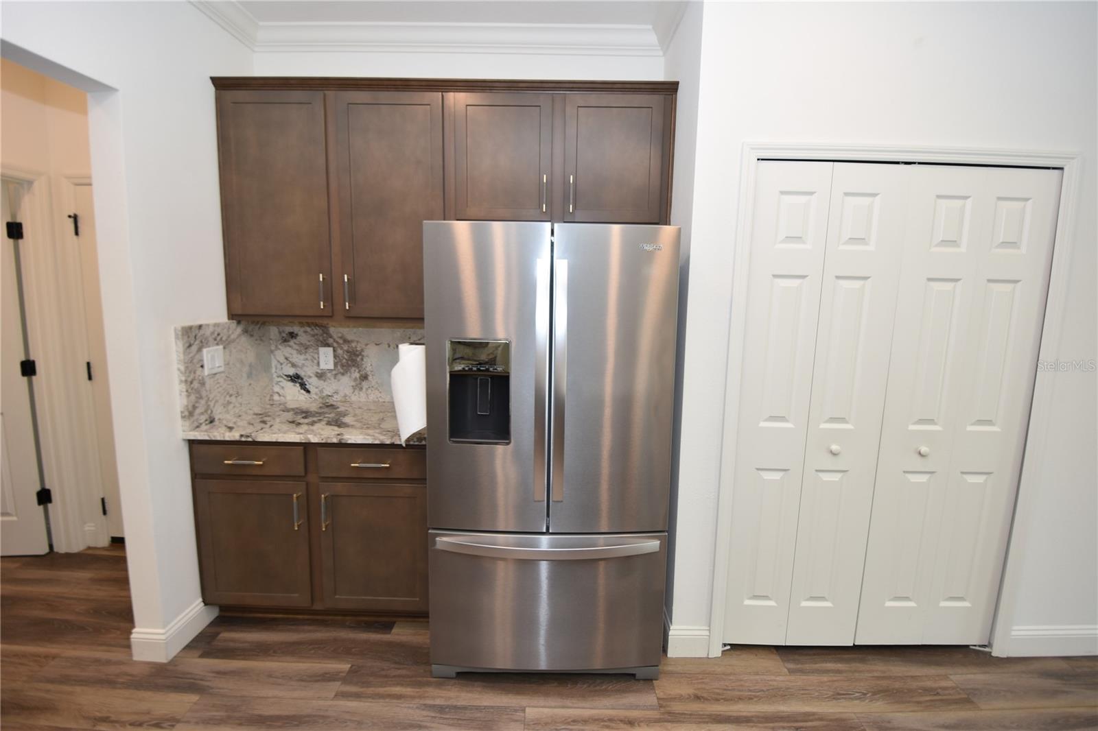 QUAIL HOLLOW - Residential Lease
