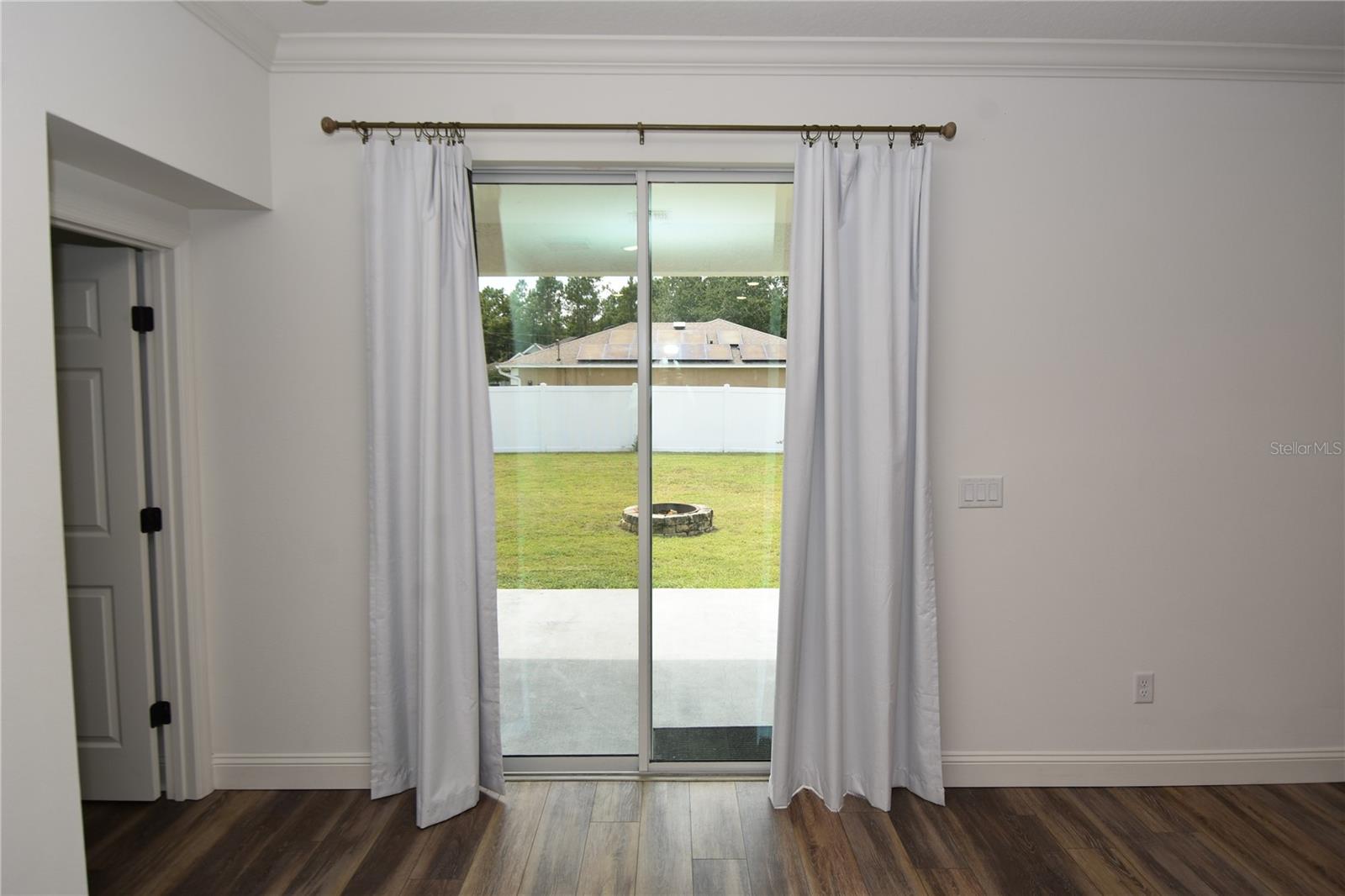 QUAIL HOLLOW - Residential Lease