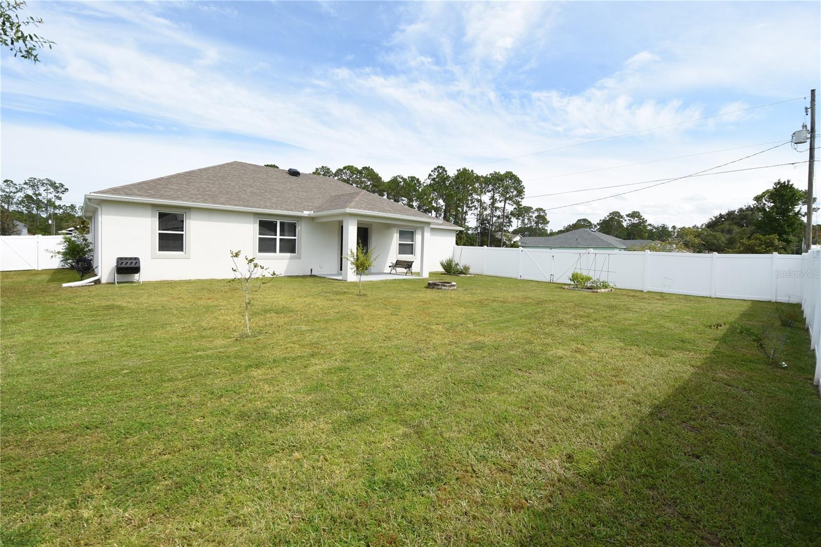 QUAIL HOLLOW - Residential Lease