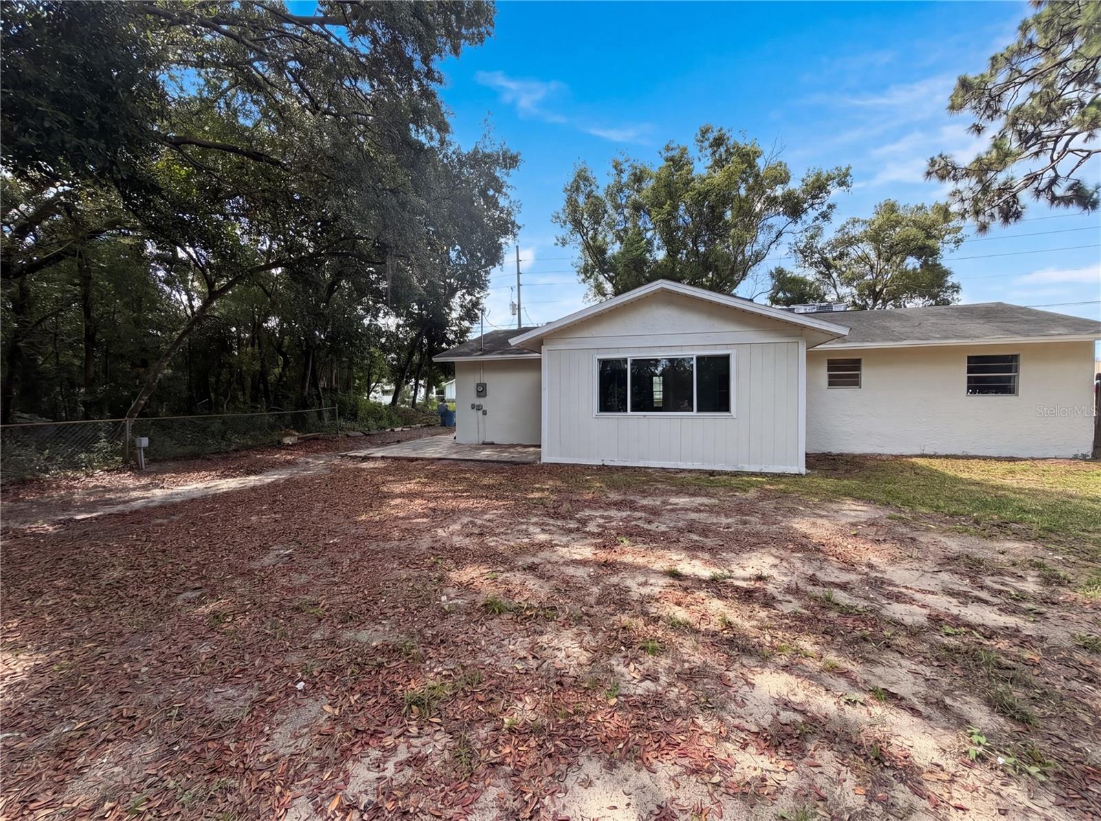 2175 BISHOP ROAD