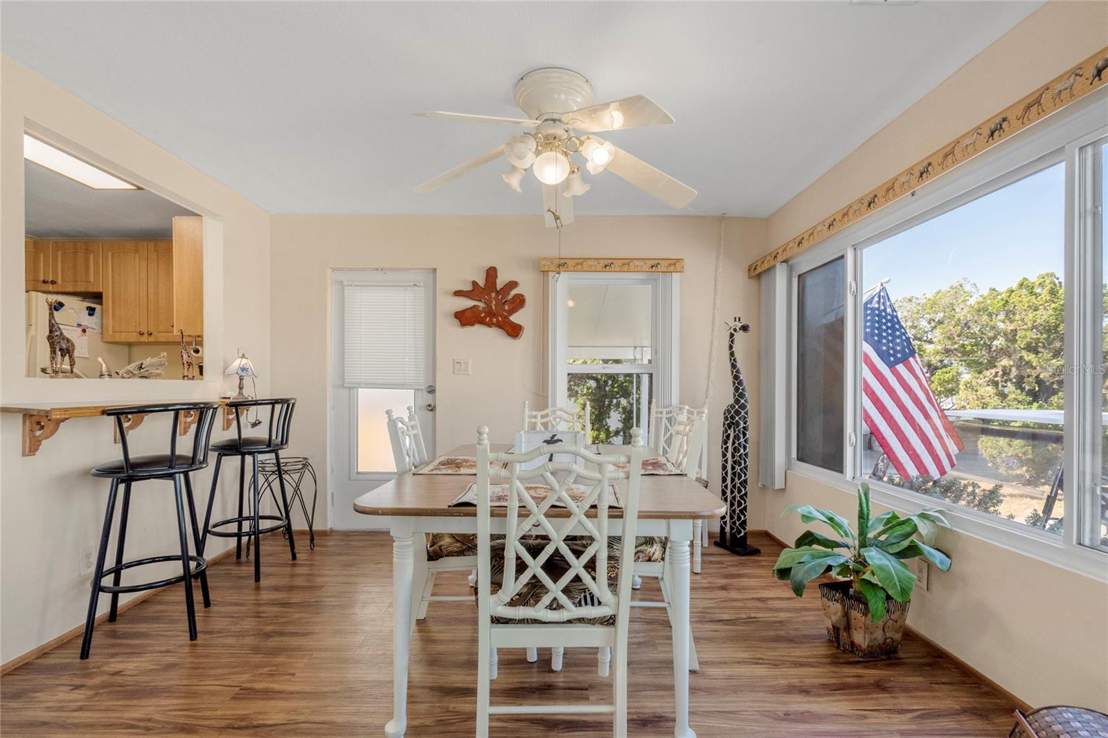 HARBOR COVE - Residential