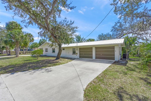 6520 QUONSET RD, BRADENTON, FL 34203 - Image 96fbbd7c4870f44186a67c9e3daa24a2/1979328923