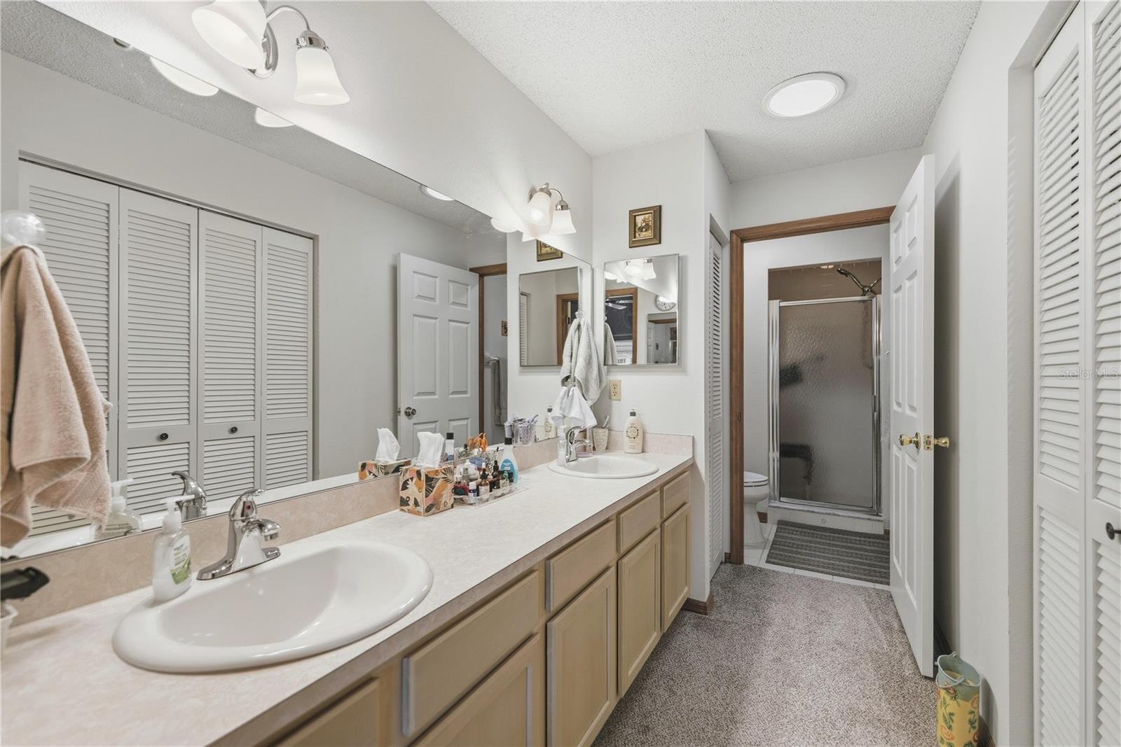 ON TOP/THE WORLD PH 01 A SEC 01 - Residential