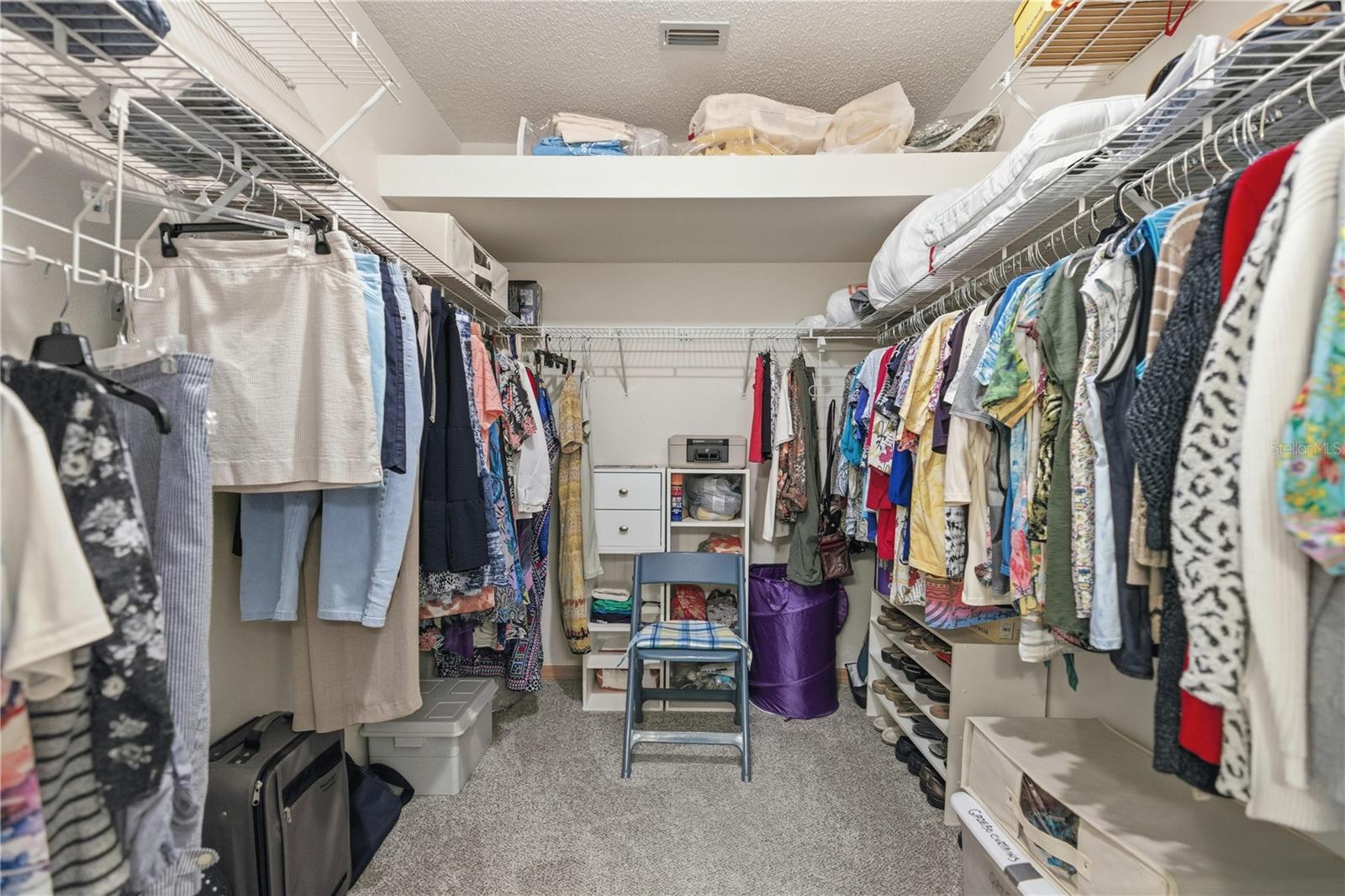 ON TOP/THE WORLD PH 01 A SEC 01 - Residential