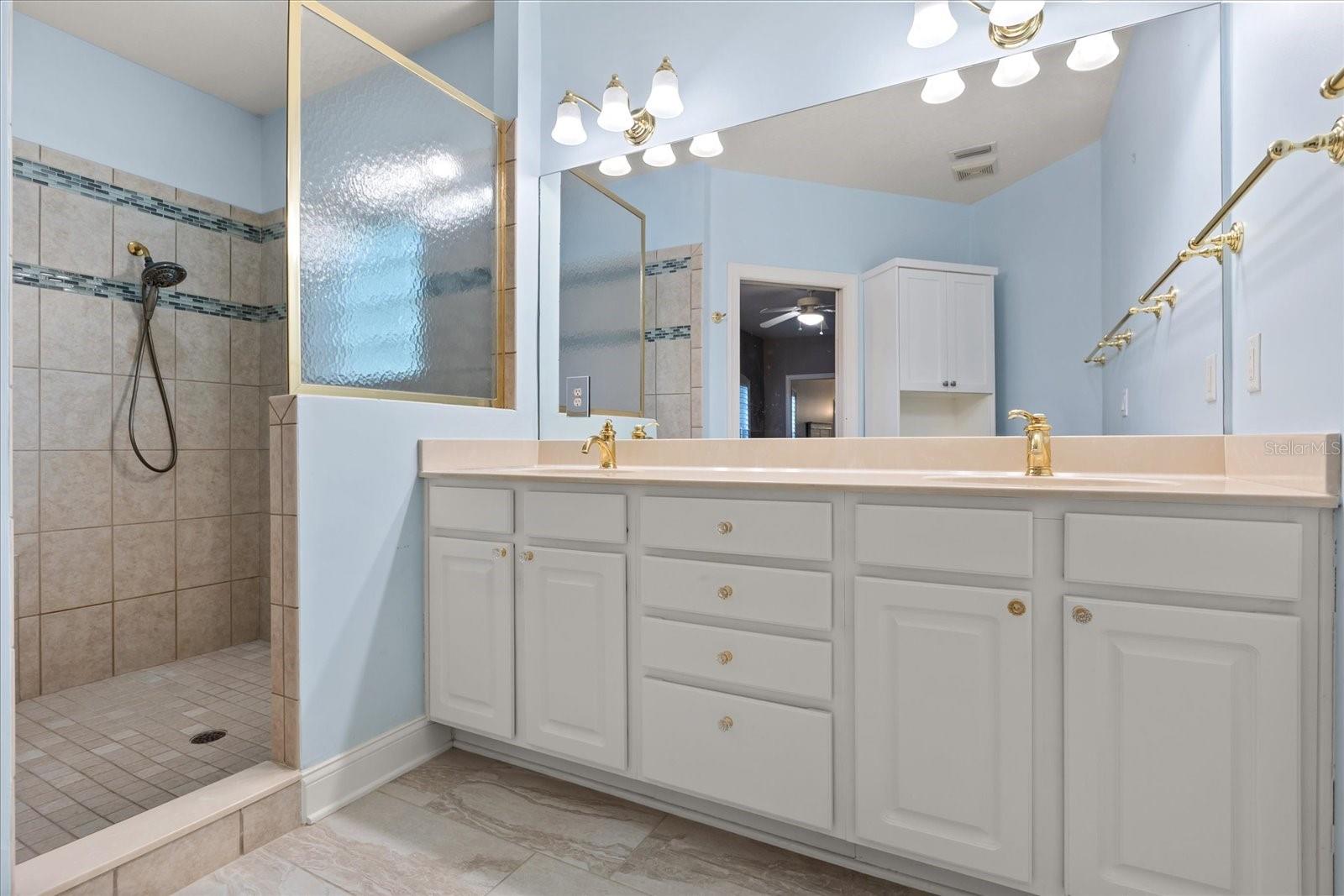 VIRGINIA HEIGHTS REP - Residential