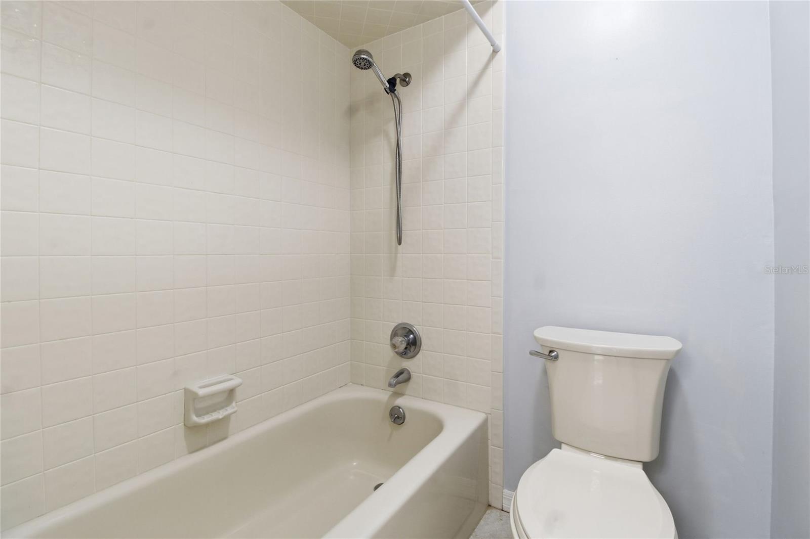 BLUFFS CHRISTINA 01 - Residential