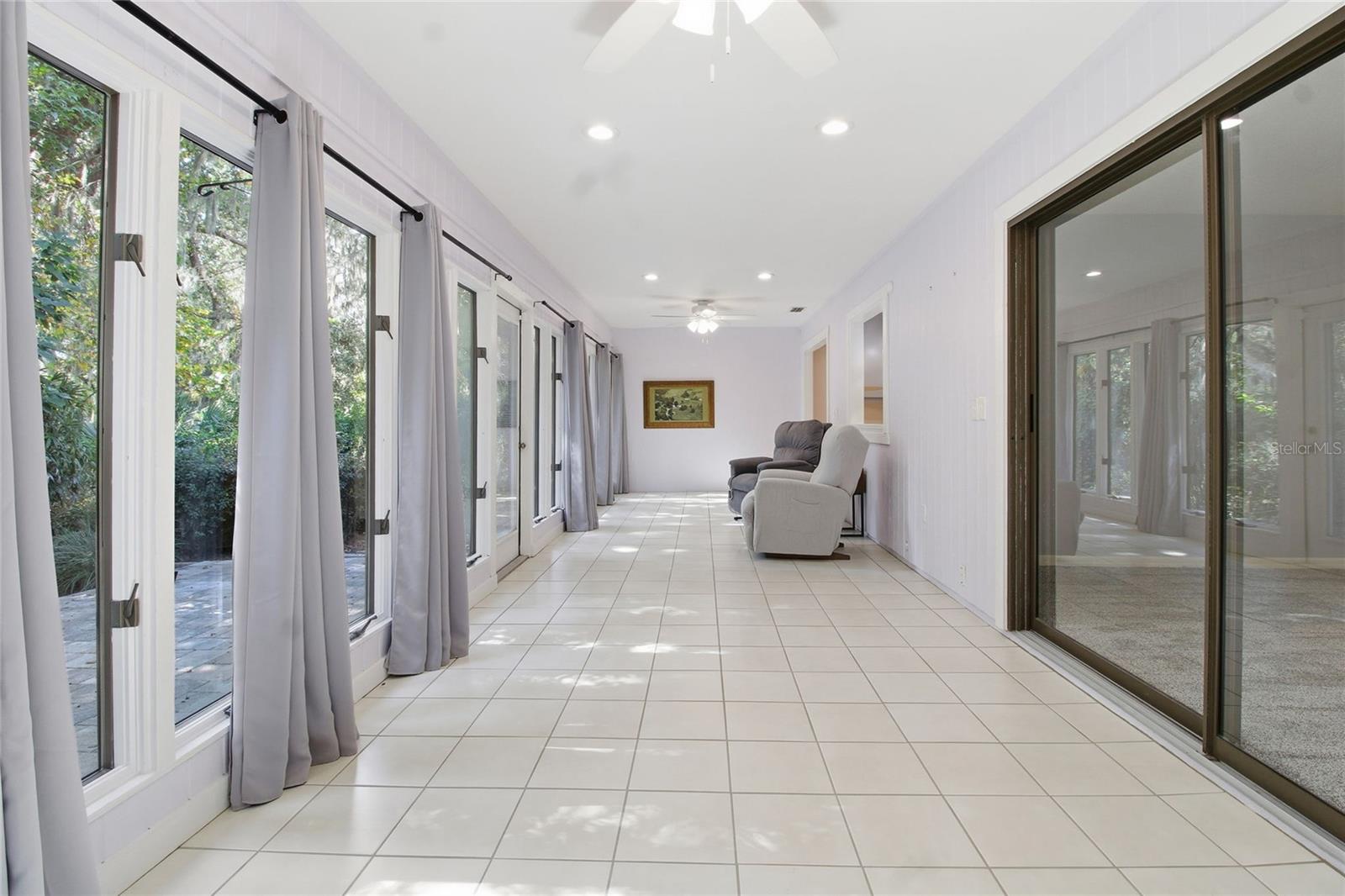 BLUFFS CHRISTINA 01 - Residential