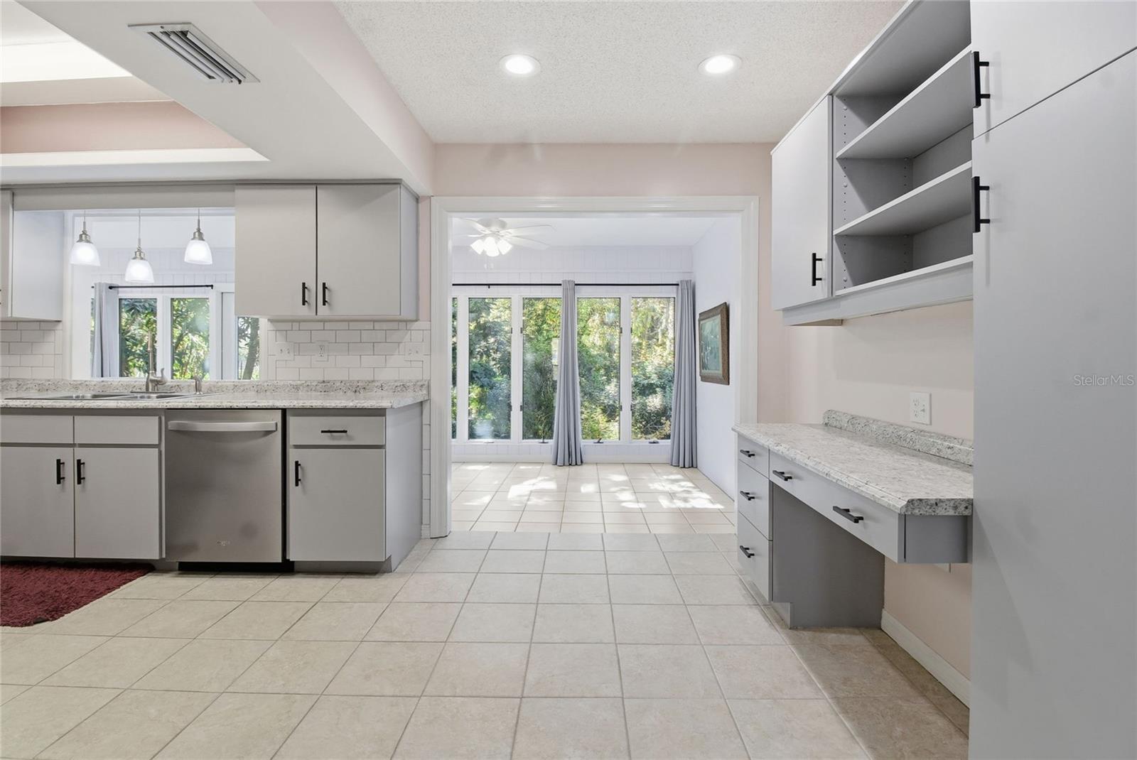 BLUFFS CHRISTINA 01 - Residential