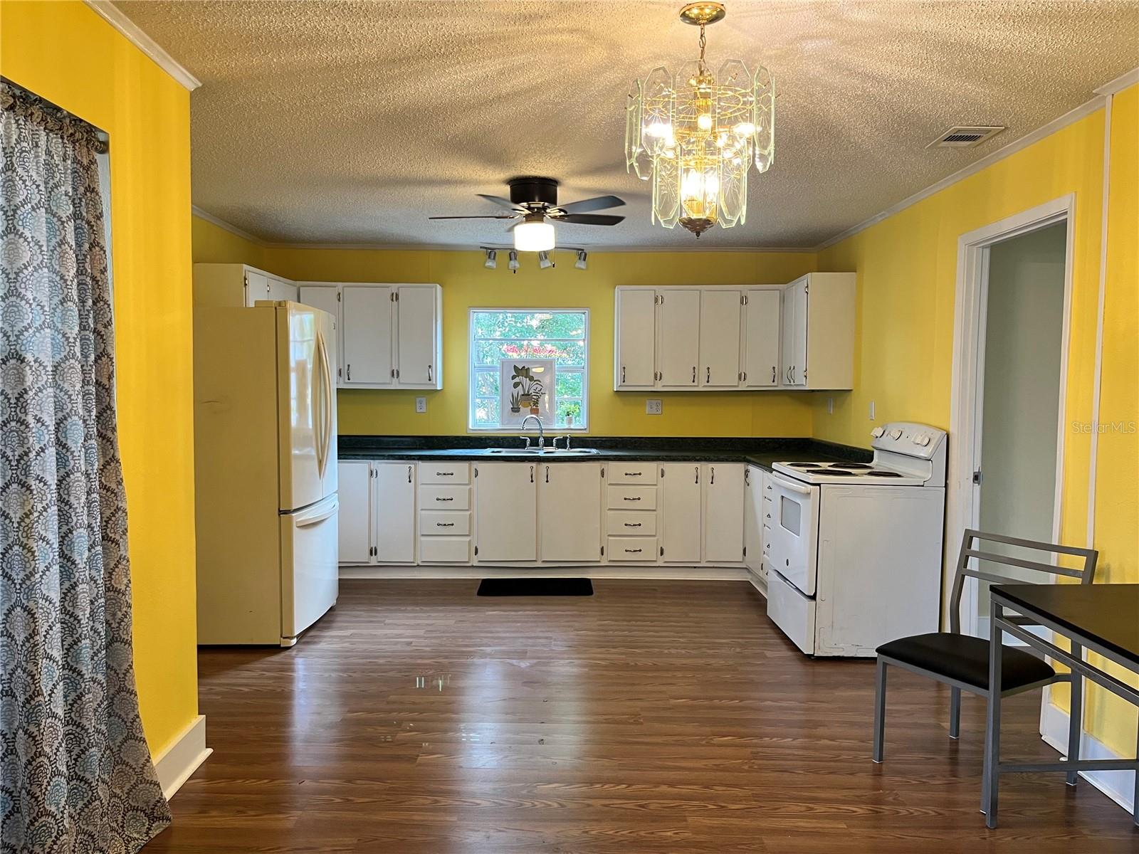 TEMPLES - Residential