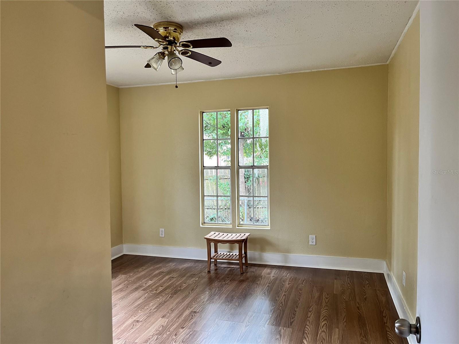 TEMPLES - Residential