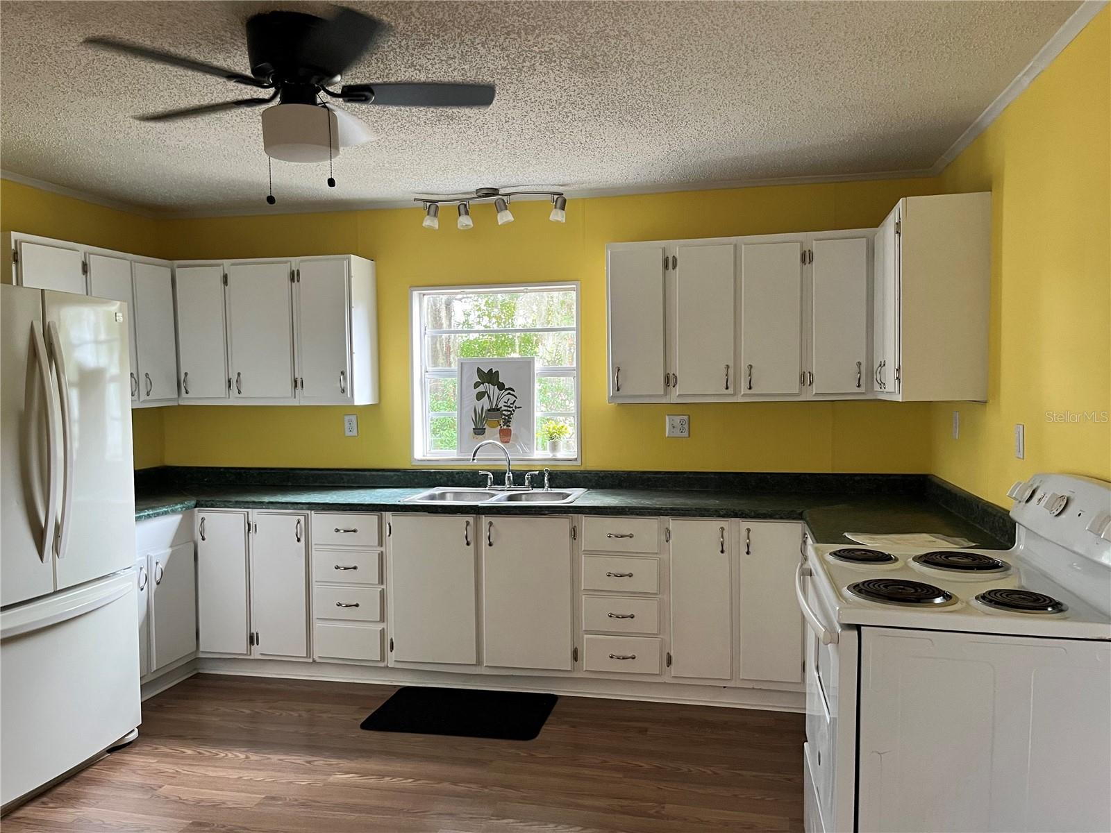 TEMPLES - Residential