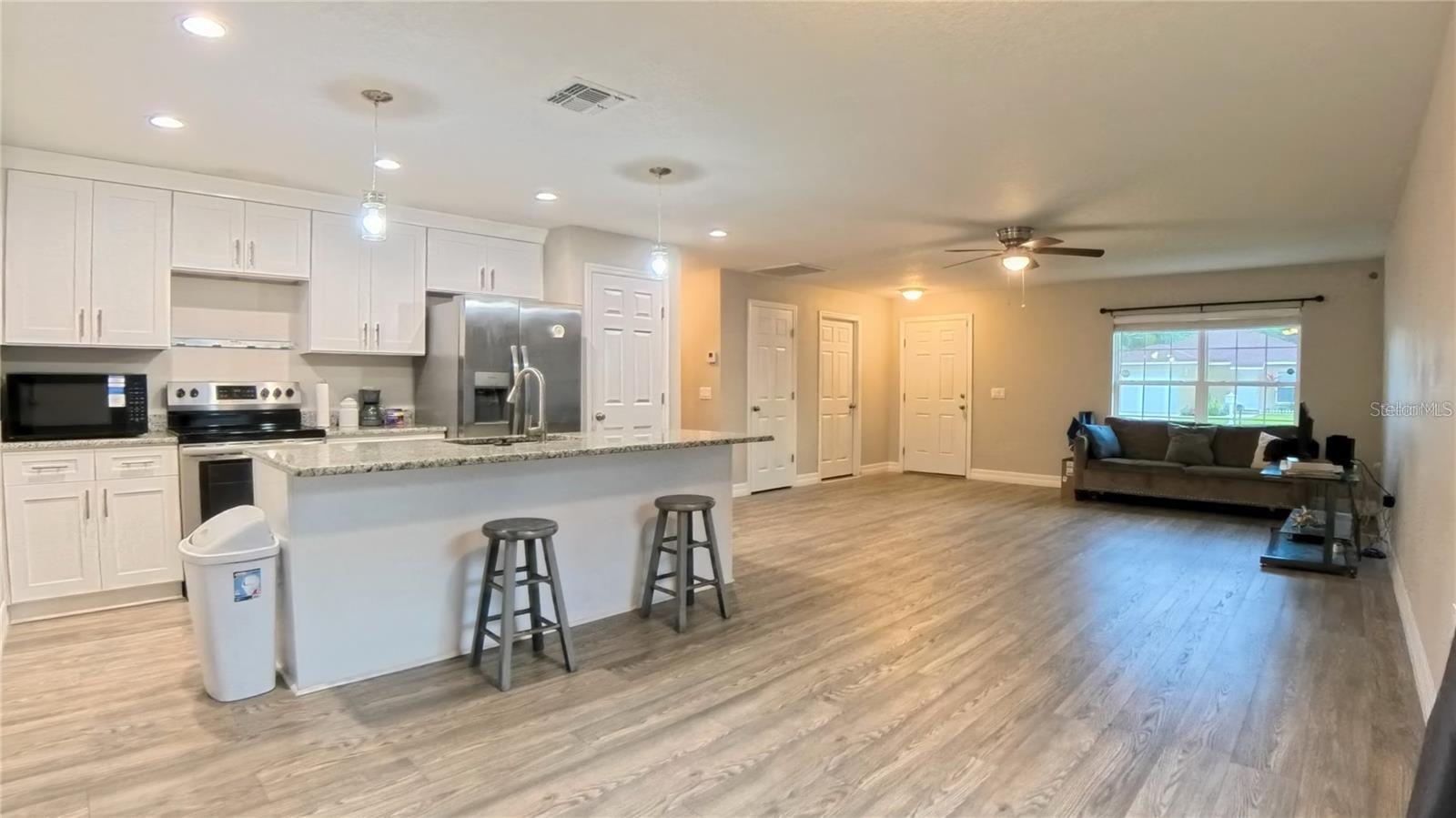 SUNRISE PARK - Residential