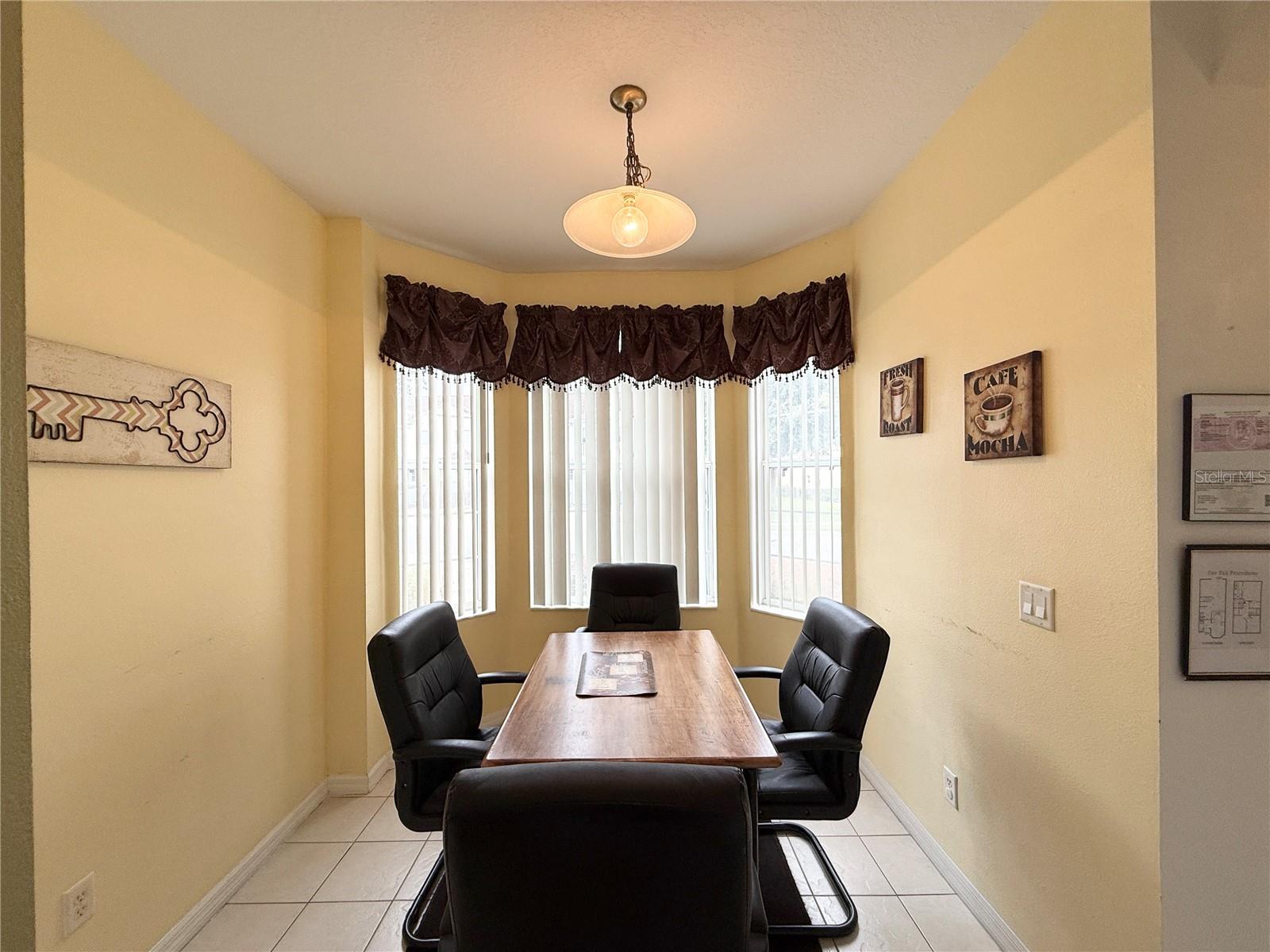 1213 S BEACH CIRCLE