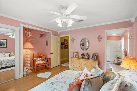 Tiny photo for 4345 Corley Island Road, Leesburg, FL 34748 (MLS # G5104166)