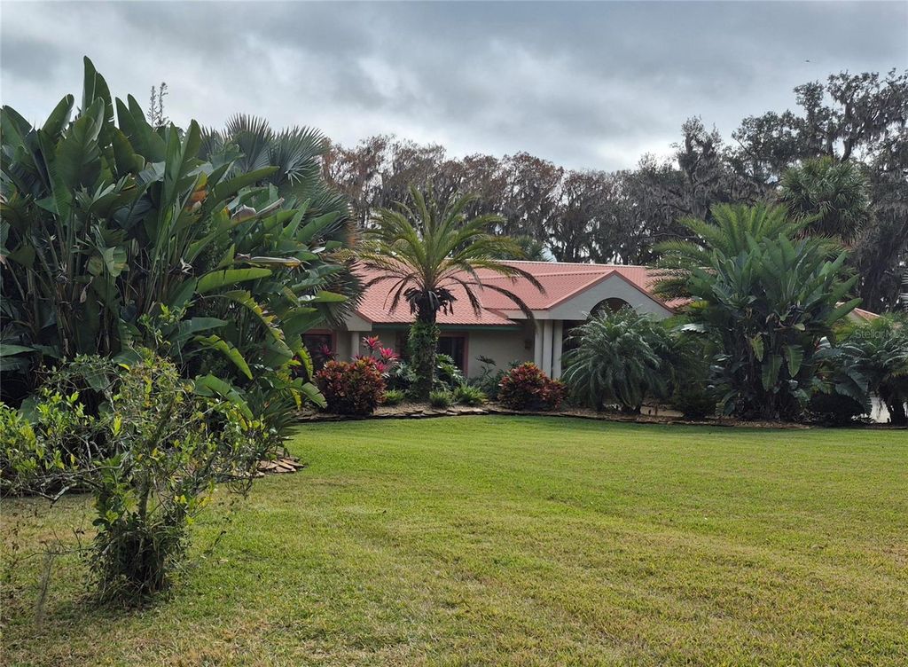 Photo of 4345 Corley Island Road, Leesburg, FL 34748 (MLS # G5104166)