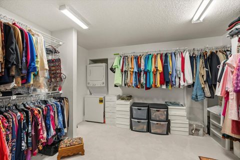 Tiny photo for 4345 Corley Island Road, Leesburg, FL 34748 (MLS # G5104166)