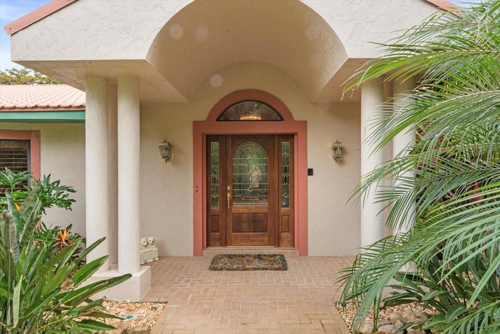 Photo of 4345 Corley Island Road, Leesburg, FL 34748 (MLS # G5104166)