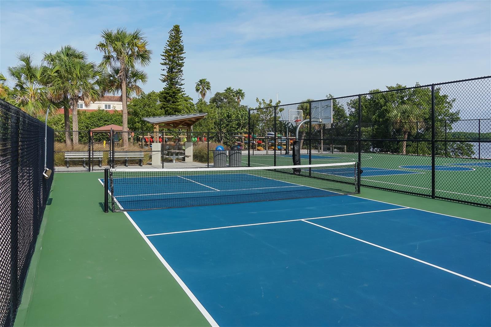 LONGBEACH ON LONGBOAT KEY - Residential