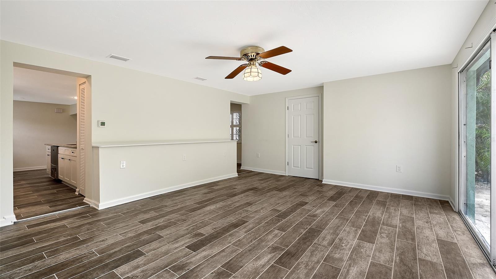 LONGBEACH ON LONGBOAT KEY - Residential