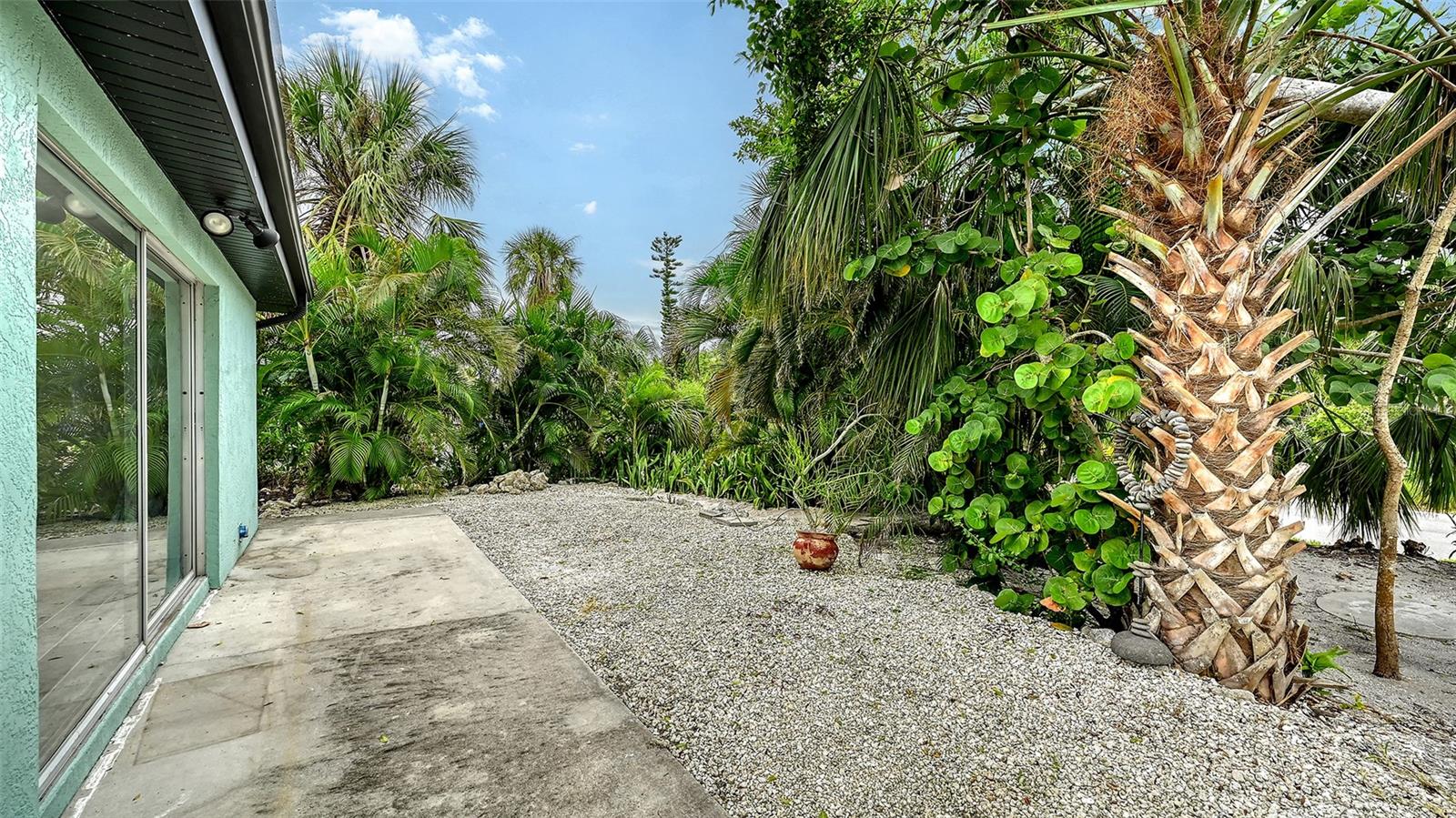 LONGBEACH ON LONGBOAT KEY - Residential