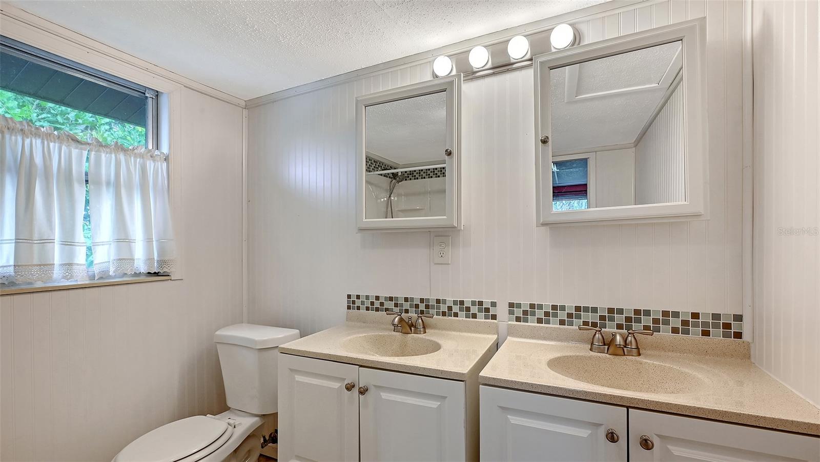 LONGBEACH ON LONGBOAT KEY - Residential