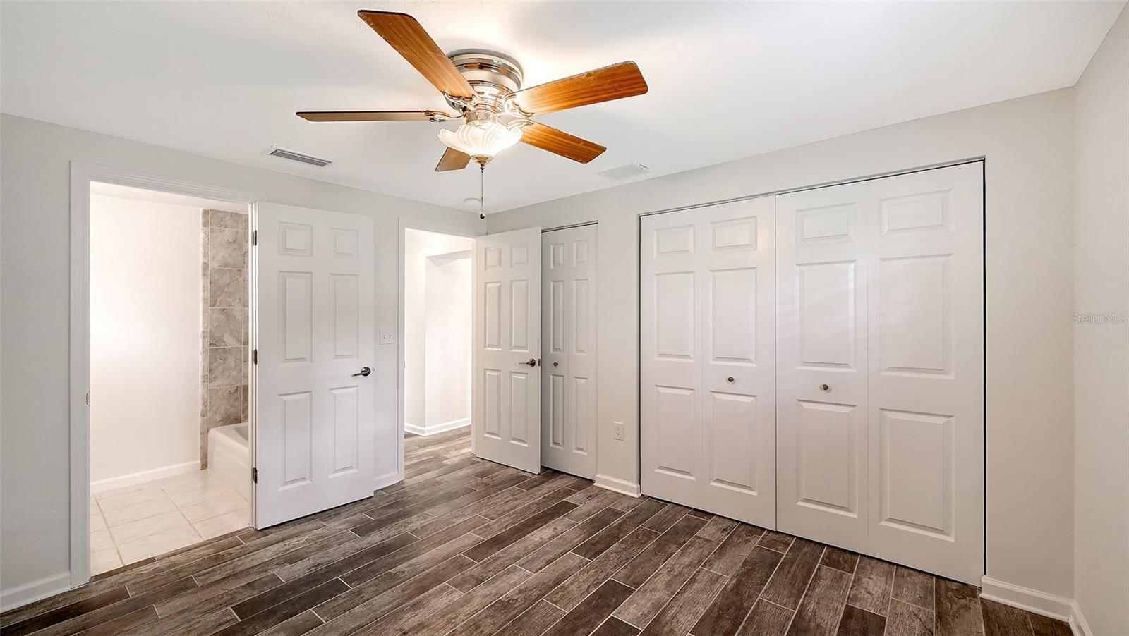 LONGBEACH ON LONGBOAT KEY - Residential