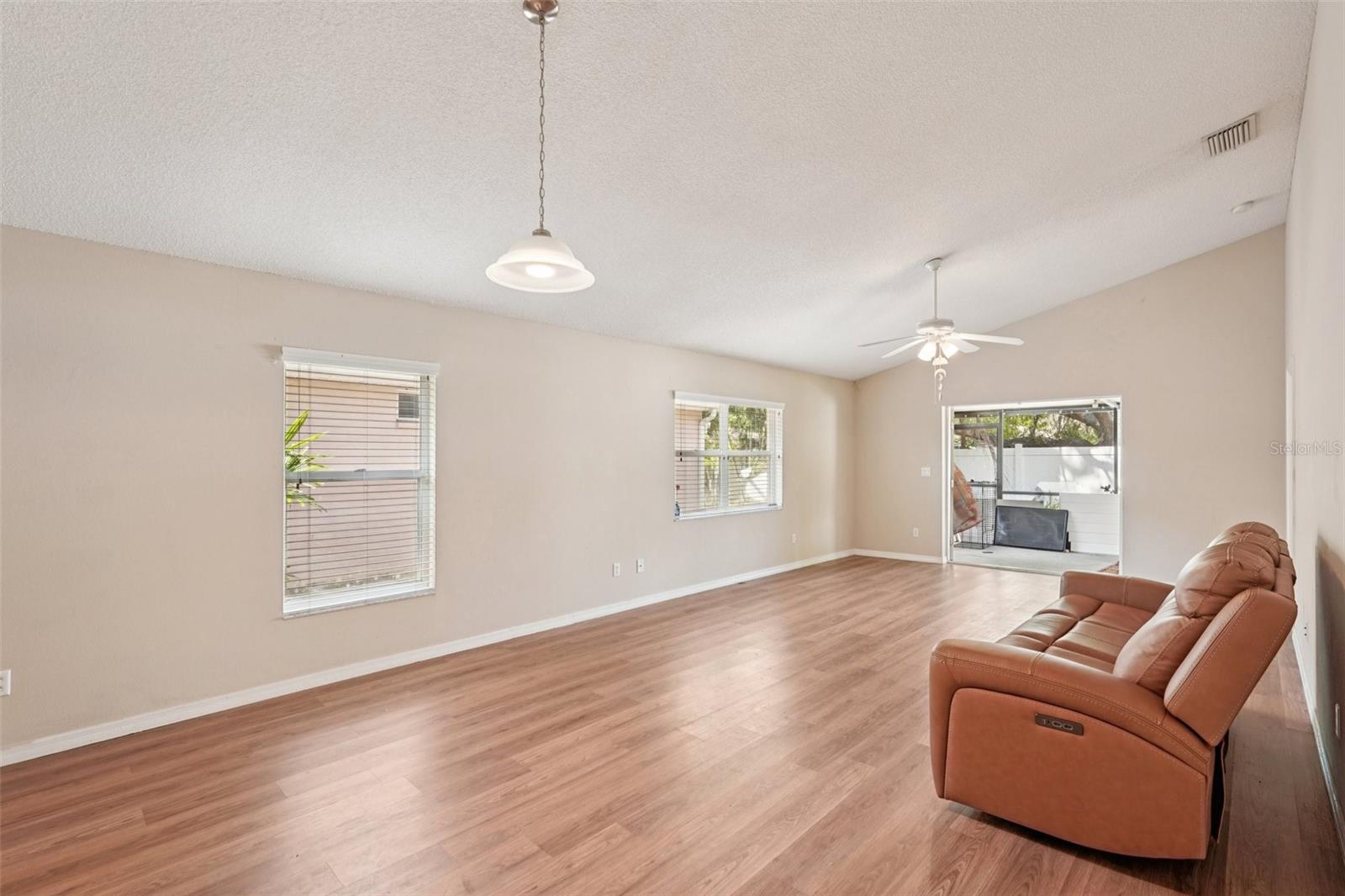 GULF GATE GLEN - Residential