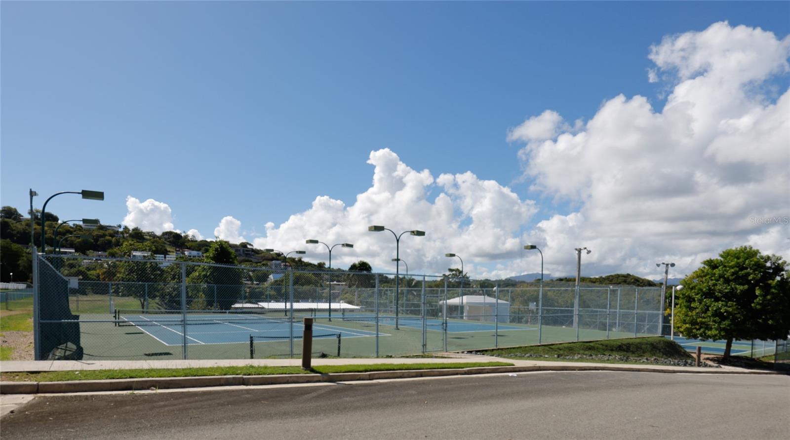 LAS CROABAS - Residential