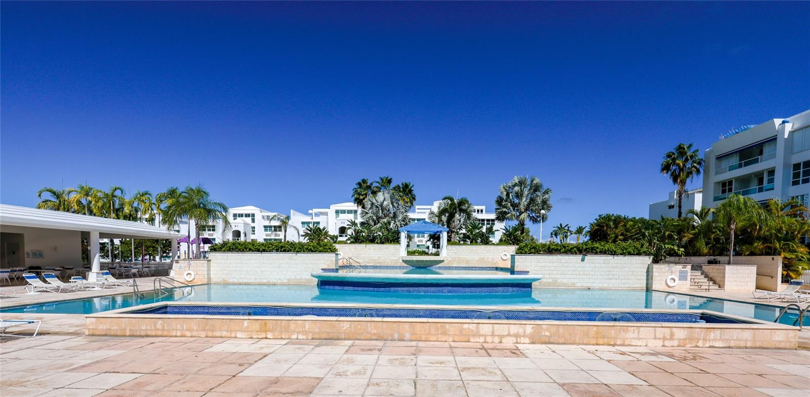 LAS CROABAS - Residential