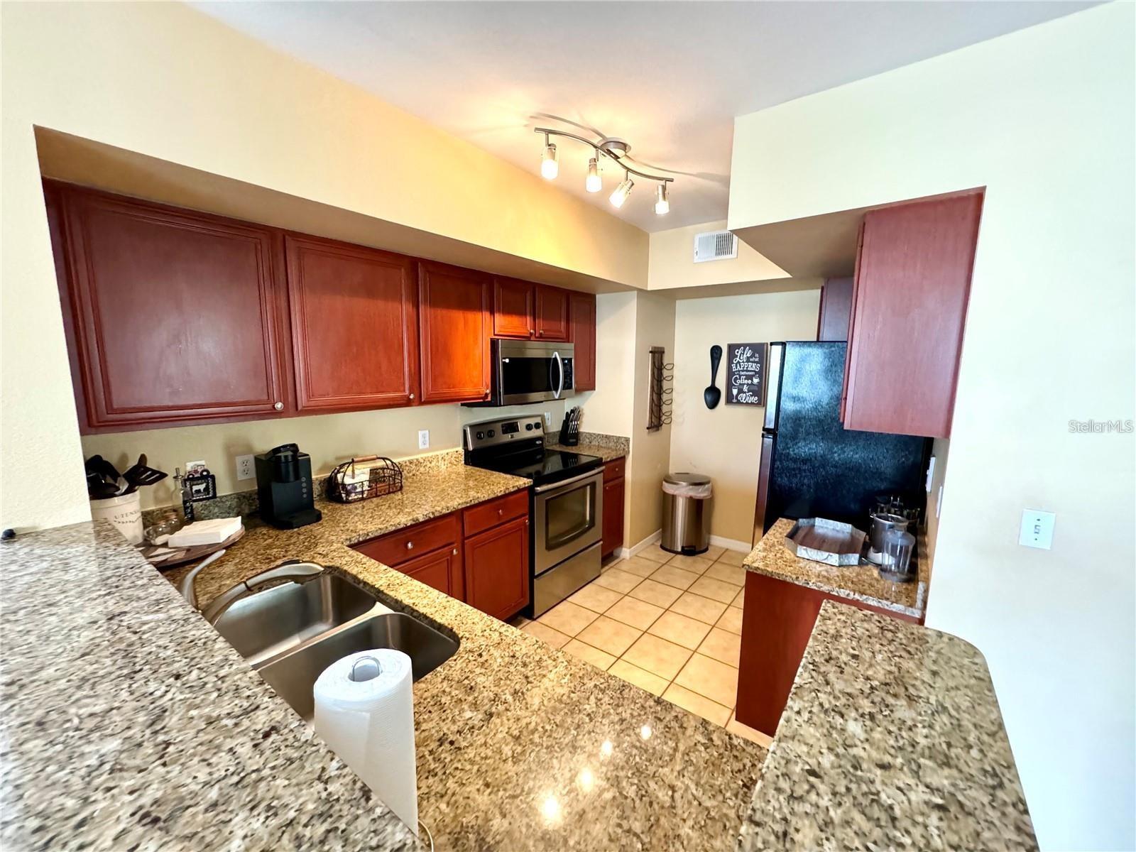VILLAGIO - Residential Lease