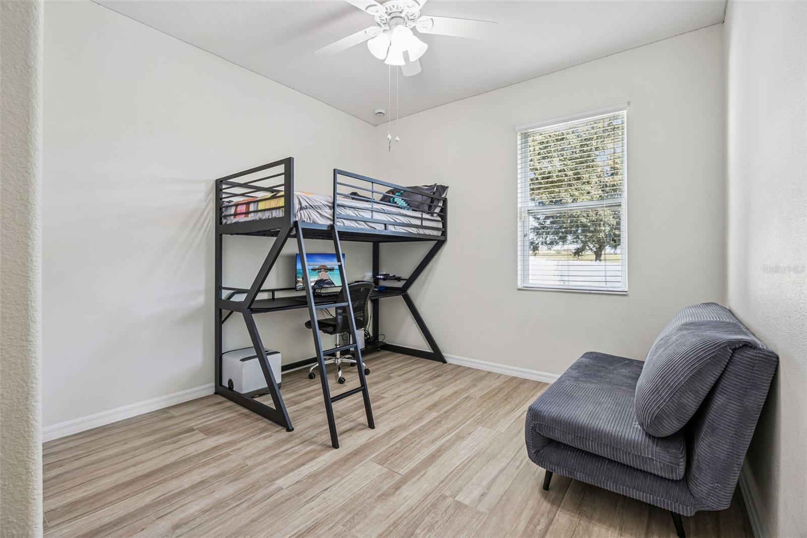 BARRINGTON ESTATES - Residential