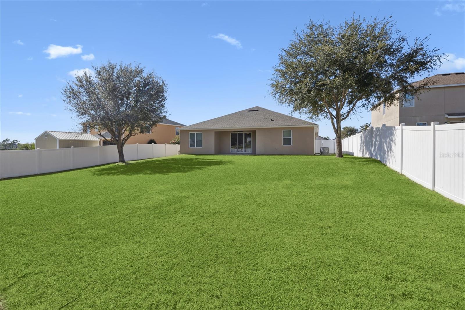 BARRINGTON ESTATES - Residential