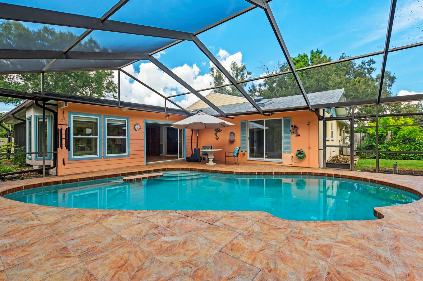 SARASOTA GOLF CLUB COLONY 1 - Residential