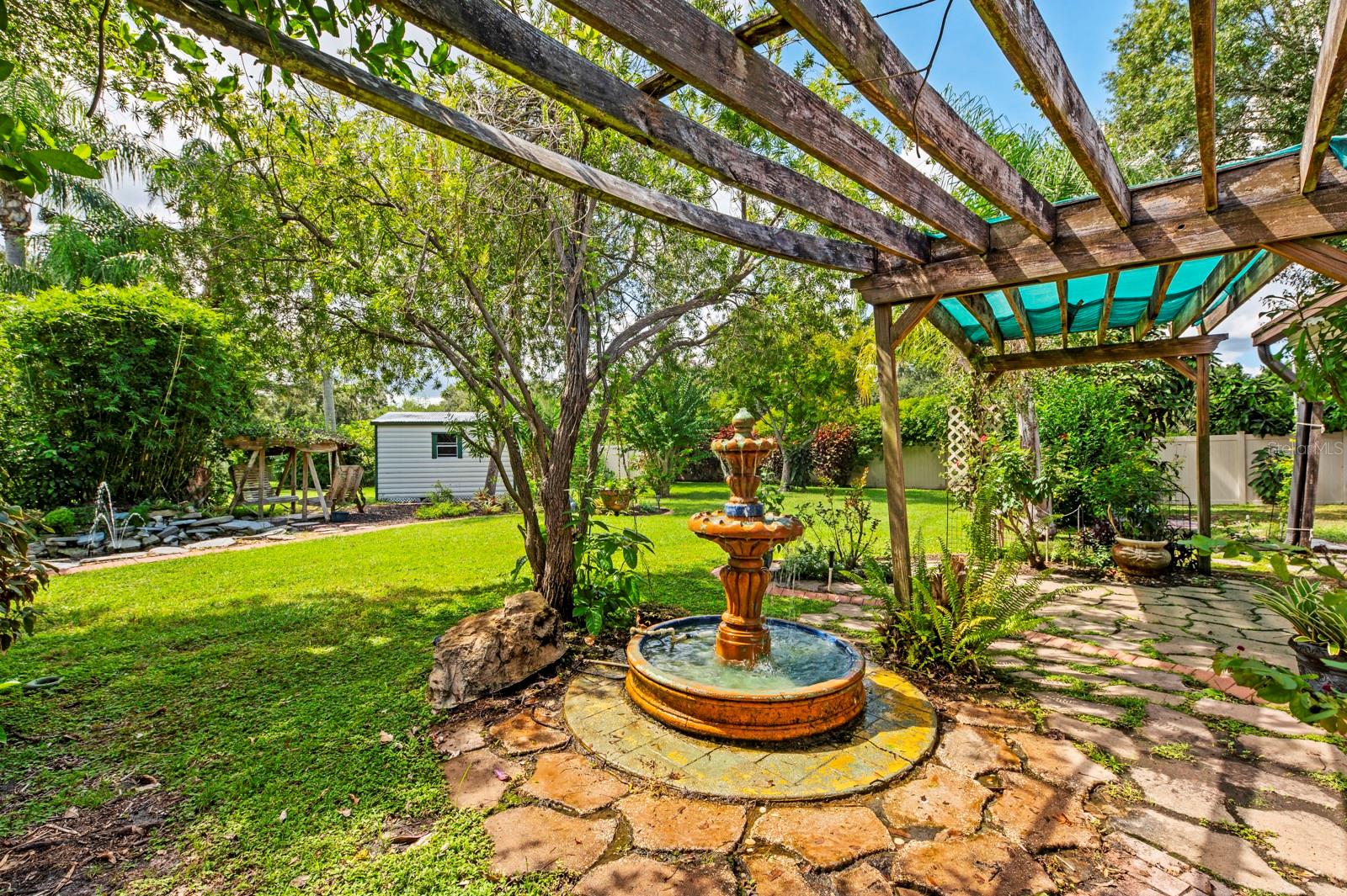 SARASOTA GOLF CLUB COLONY 1 - Residential