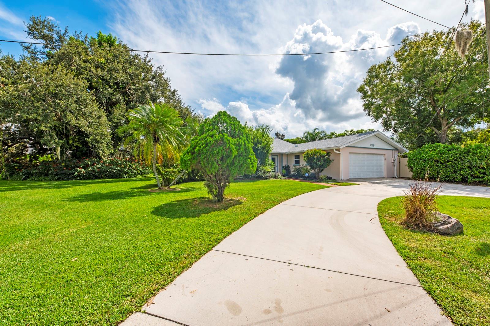 SARASOTA GOLF CLUB COLONY 1 - Residential