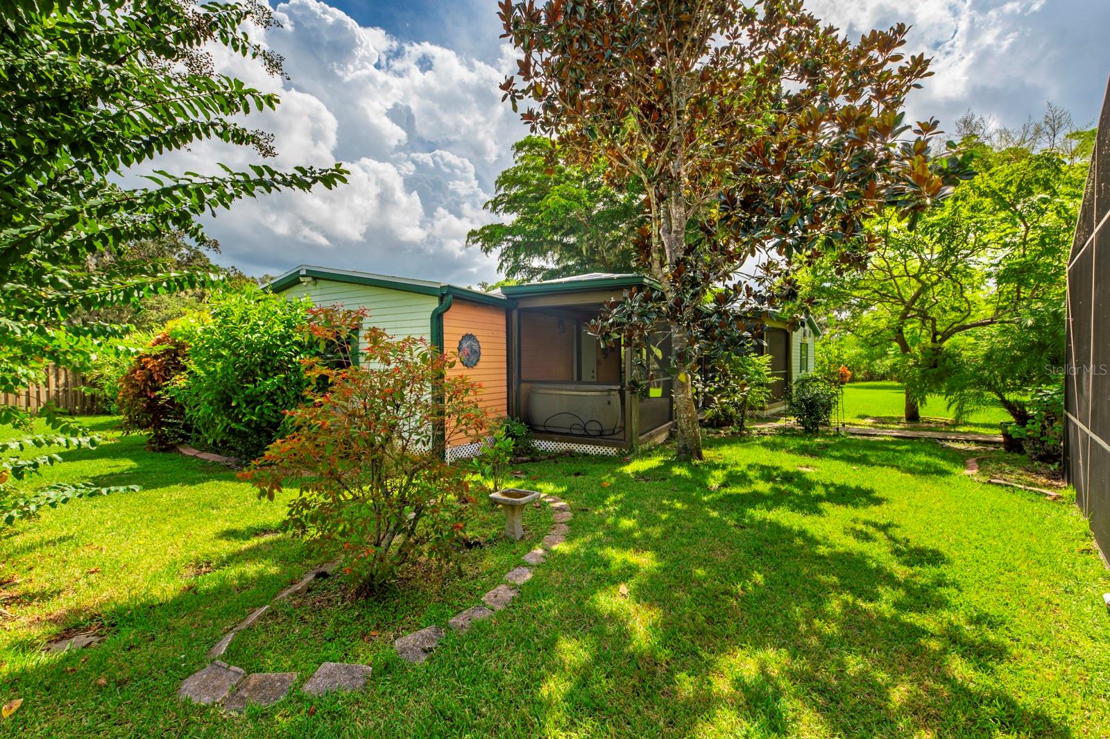 SARASOTA GOLF CLUB COLONY 1 - Residential