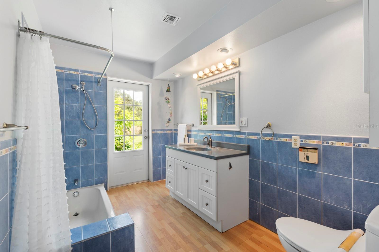 SARASOTA GOLF CLUB COLONY 1 - Residential