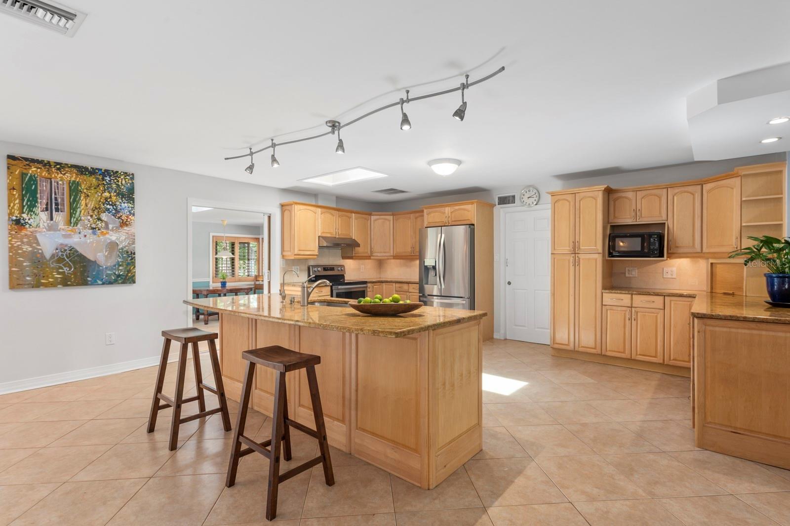 SARASOTA GOLF CLUB COLONY 1 - Residential