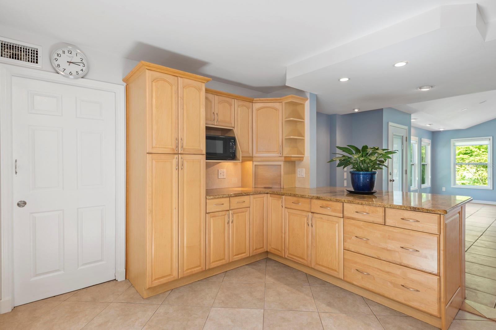 SARASOTA GOLF CLUB COLONY 1 - Residential