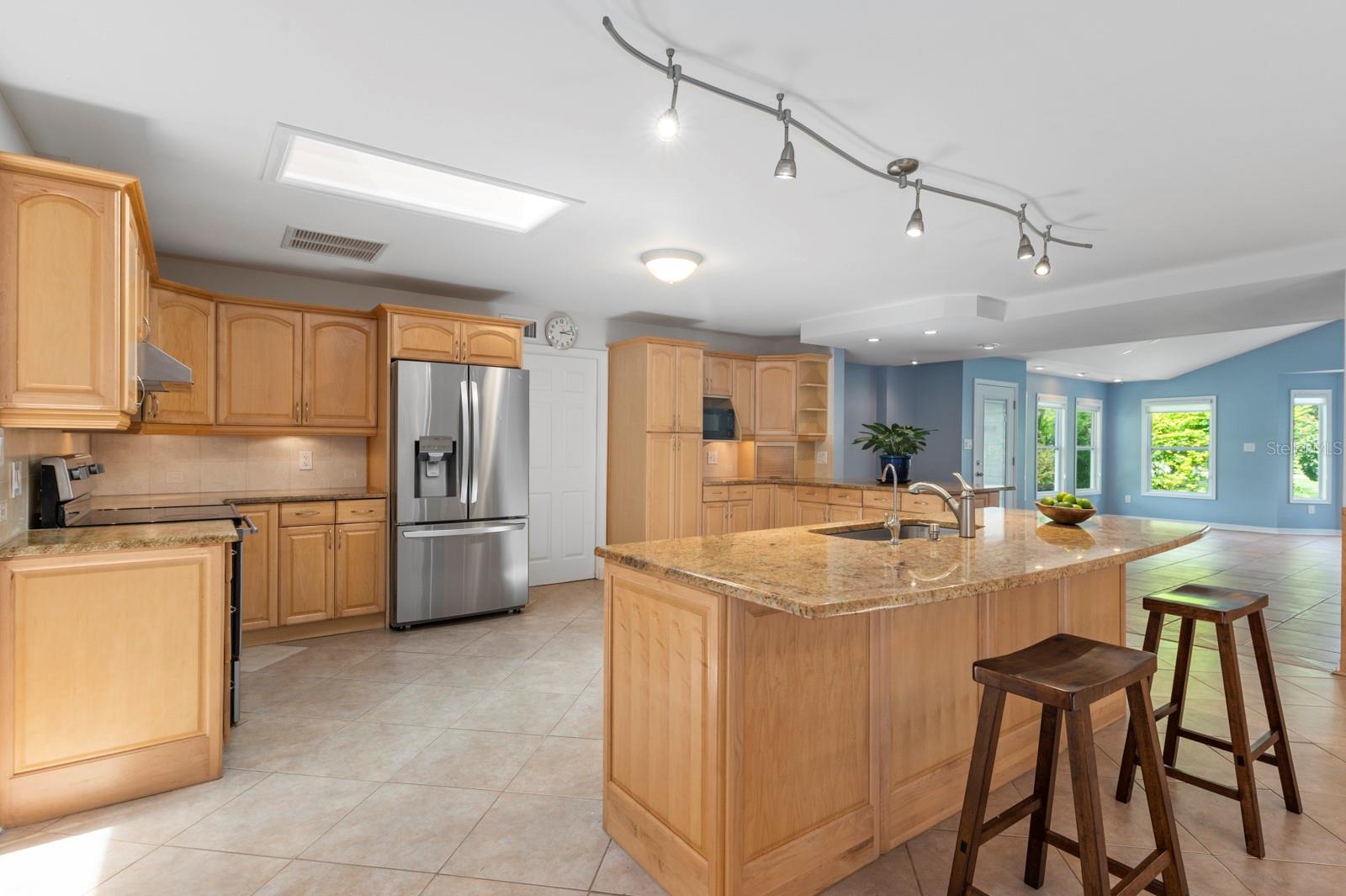 SARASOTA GOLF CLUB COLONY 1 - Residential