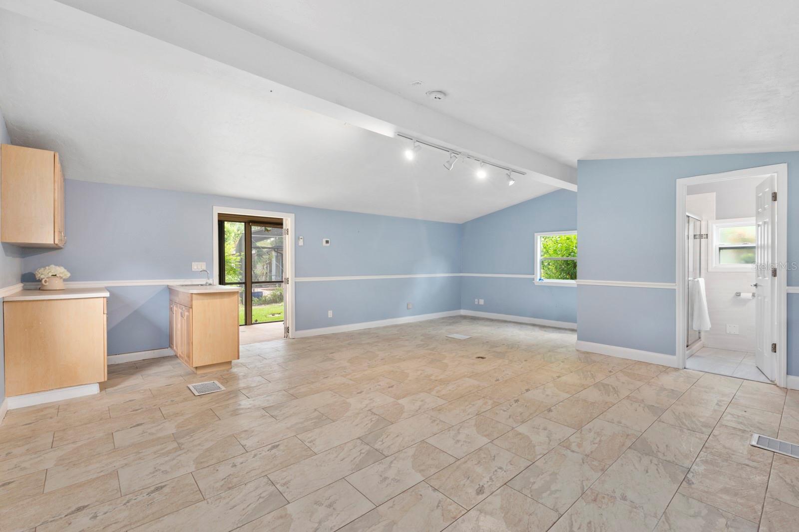 SARASOTA GOLF CLUB COLONY 1 - Residential