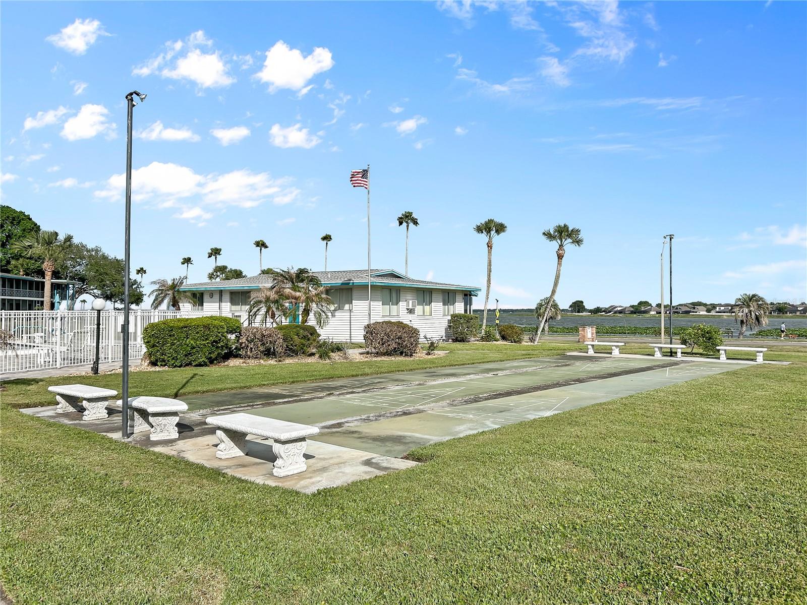 CLARIDGE HOUSE LAKELAND HARBOUR - Residential