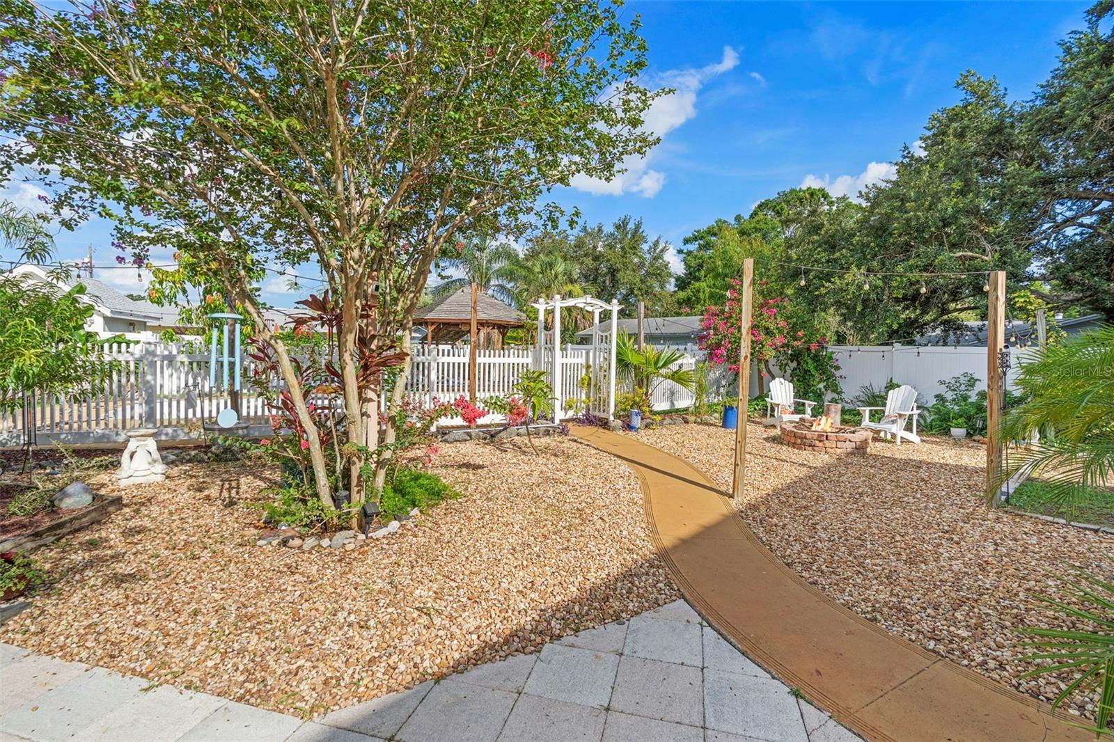 BELLE ISLE ESTATES - Residential