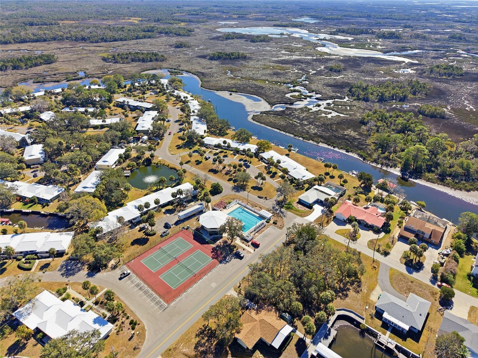 THE BAY VILLAS - Residential