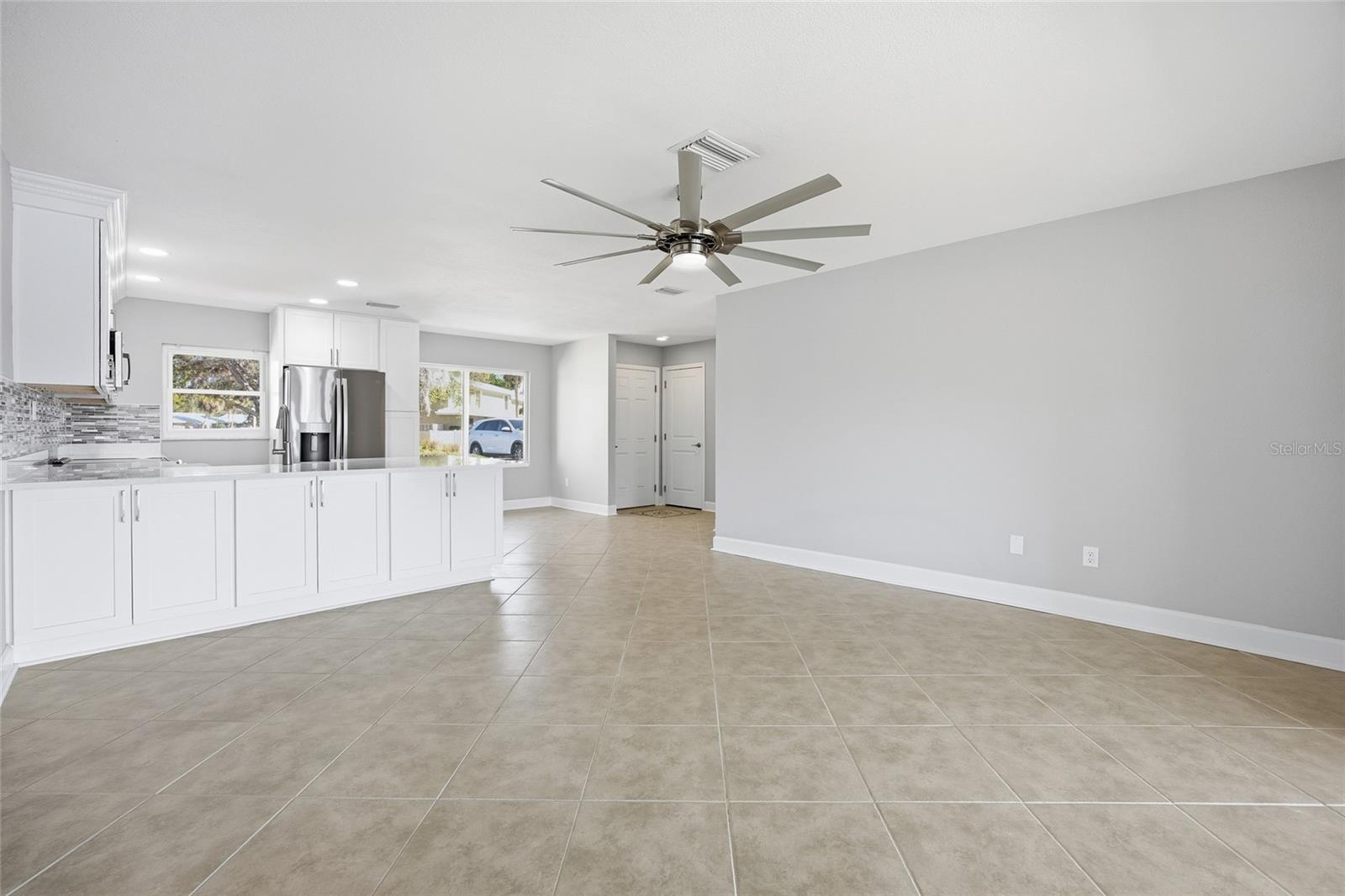 THE BAY VILLAS - Residential